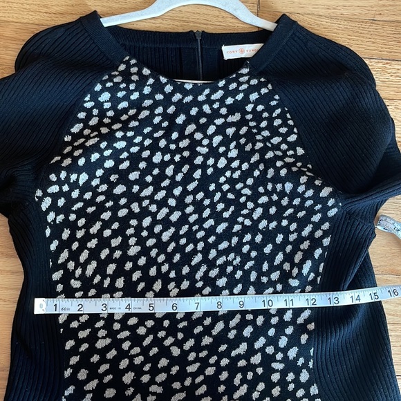 TORY BURCH Gemma Pony Dot Sweater Dress
Merino Wool XL Stretch Dot Ribbed Black - Picture 9 of 10